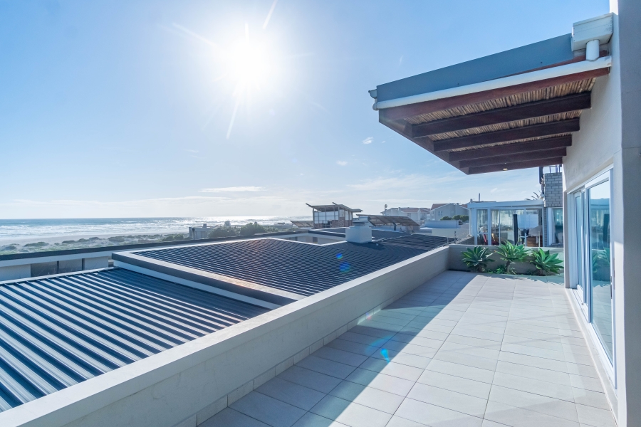 3 Bedroom Property for Sale in Van Riebeeckstrand Western Cape